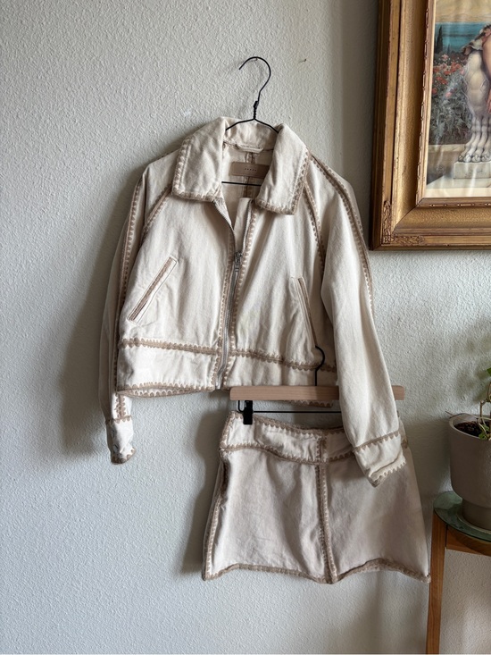 Blank NYC Jackets & Blazers - Women's Cream Cropped Jacket & Skirt Set - Cream